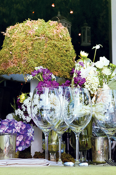 Charming Ideas for a Garden Wedding | BridalGuide
