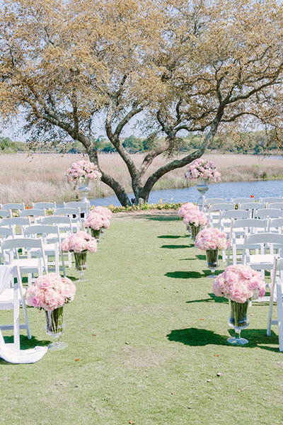 Cheery Ceremony Décor