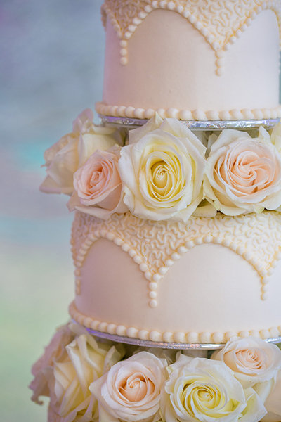 All-White With a Twist All-White With a Twist