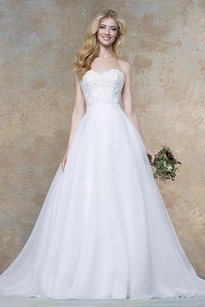 50+ Beautiful New Wedding Ball Gowns | BridalGuide