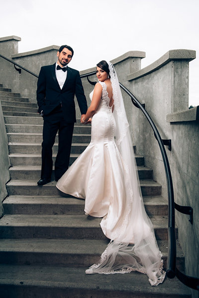 Add a Glamorous Touch to Your Bridal Ensemble