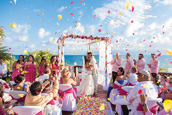 MEXICO─Every Night’s A Honeymoon! MEXICO─Every Night’s A Honeymoon!