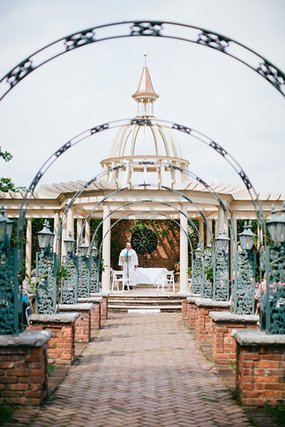 Under a Unique Structure