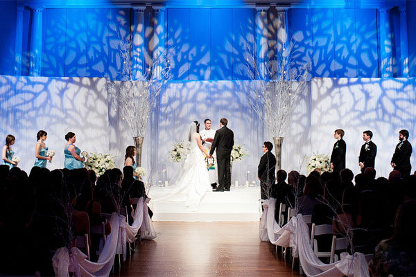 winter wedding ceremony 