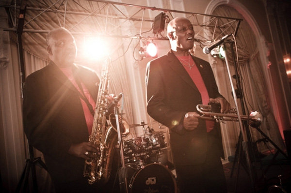 Entertainment Entertainment