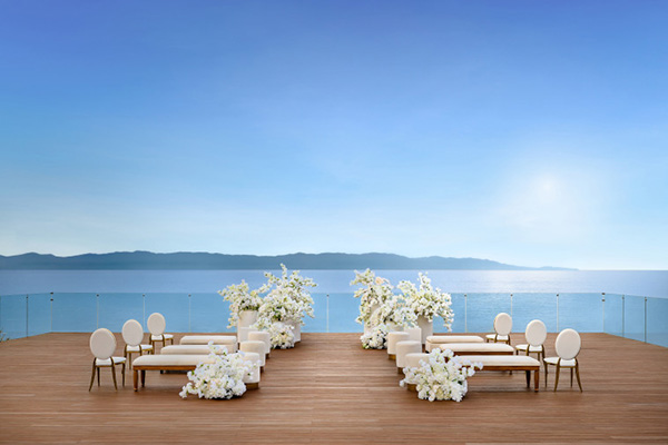 Dreams Resorts & Spas Dreams Resorts & Spas