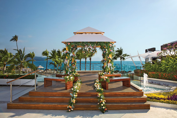 Dreams Resorts & Spas Dreams Resorts & Spas