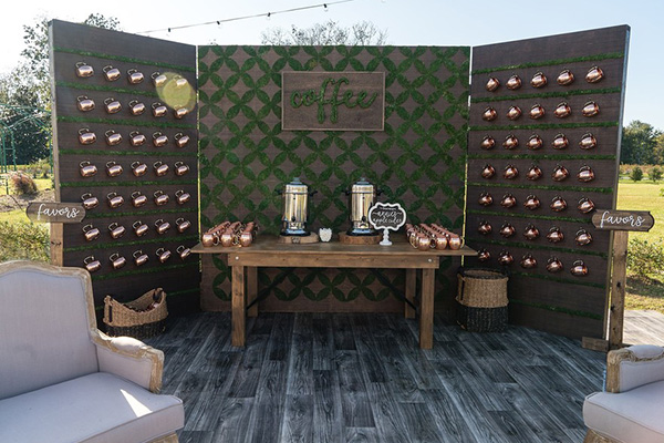 Food & Drinks Food & Drinks