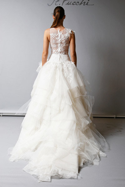 Sposa by St. Pucchi 