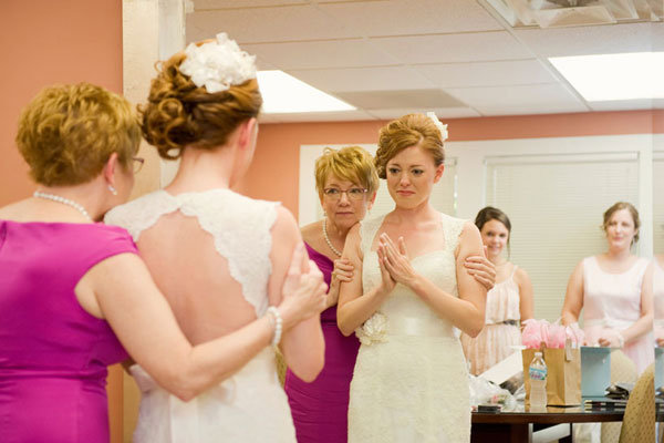 50 Sweet Mother-Daughter Moments | BridalGuide