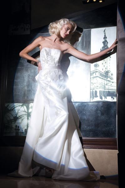 Glamorous Hollywood-Worthy Wedding Gowns | BridalGuide