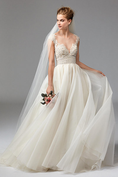 sweetheart neckline wedding dress with lace sleeves