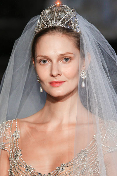 Show-Stopping Veils