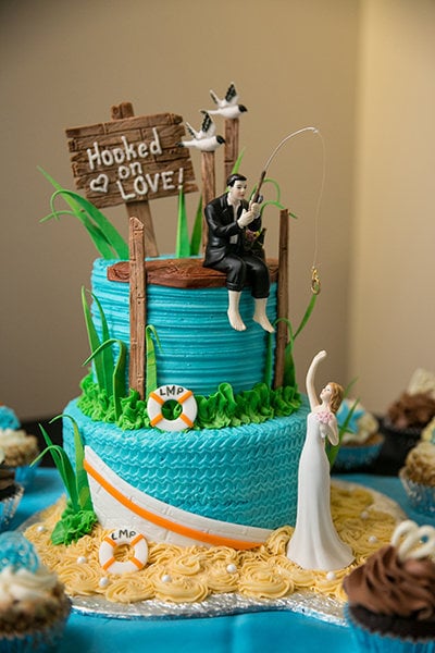 Wedding Reception Party Redneck Drunk Groom Beer Fishing Cake Topper