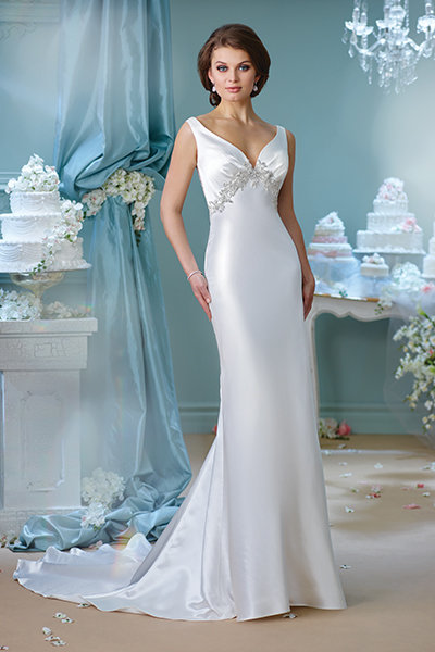 Enchanting By Mon Cheri