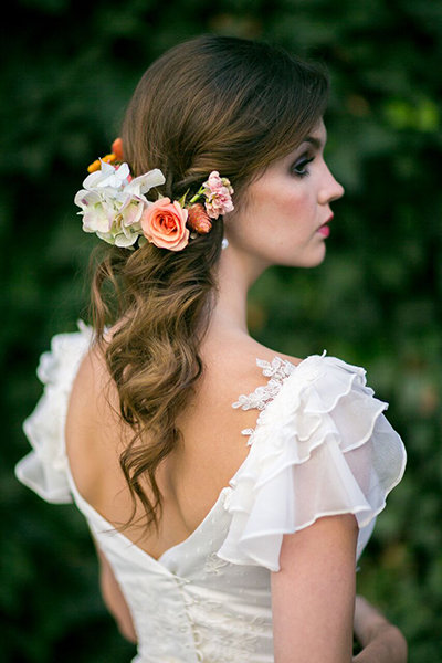 Curled Tresses with a Half Crown Curled Tresses with a Half Crown