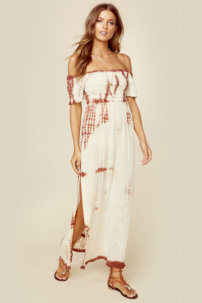 By Dress Code: Casual