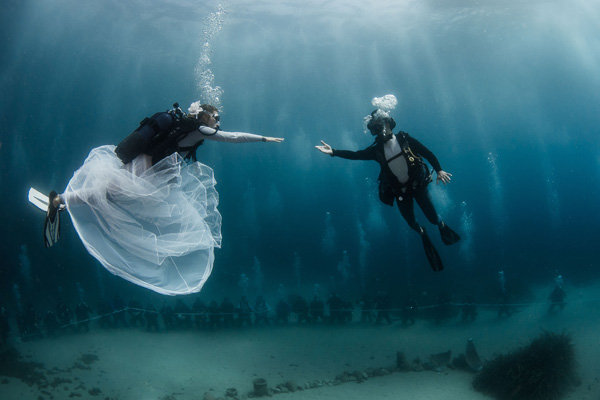 Underwater Wedding at Hôtel Métropole in Monte-Carlo Underwater Wedding at Hôtel Métropole in Monte-Carlo