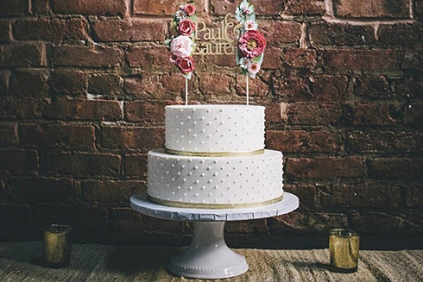 White Wedding Cake White Wedding Cake