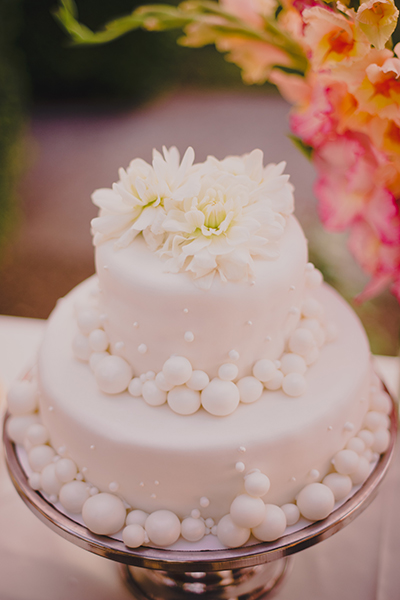 White Wedding Cake White Wedding Cake