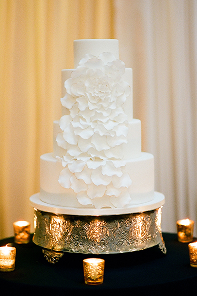 White Wedding Cake White Wedding Cake
