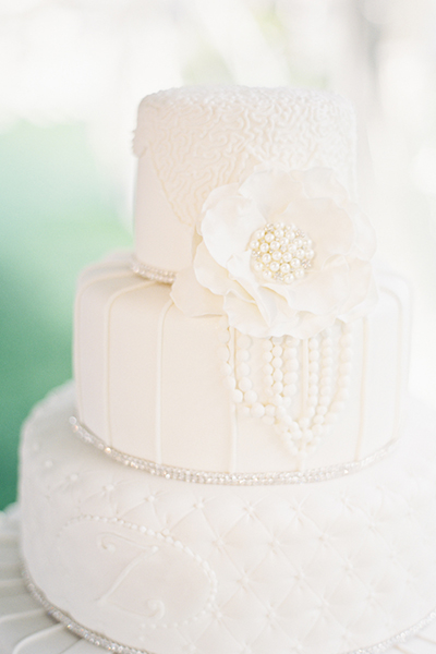 White Wedding Cake White Wedding Cake