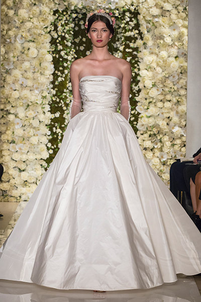 Necklines: Strapless