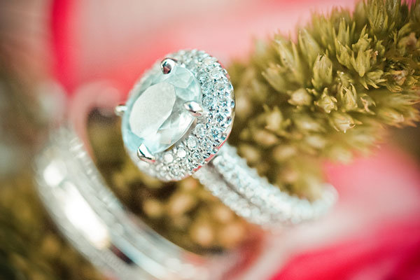 Halo Engagement Ring & Wedding Bands Halo Engagement Ring & Wedding Bands