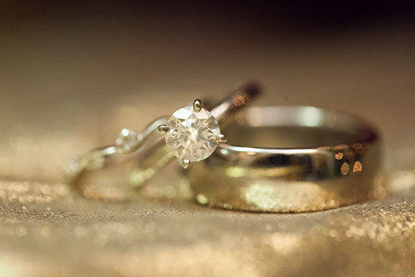 Solitaire Engagement Ring & Wedding Bands Solitaire Engagement Ring & Wedding Bands