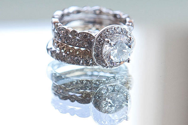 Halo Engagement Ring & Wedding Bands Halo Engagement Ring & Wedding Bands