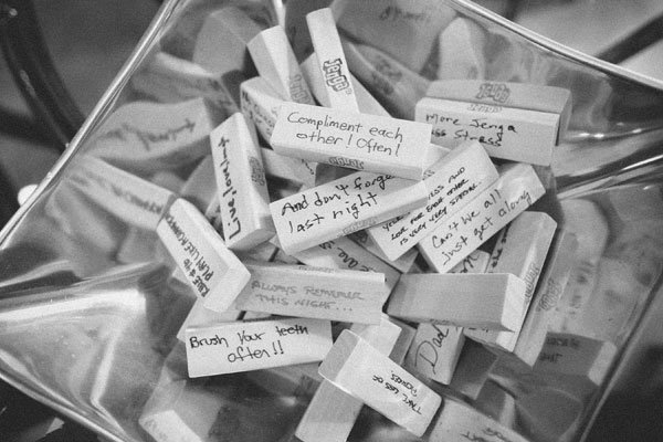 Crowd-Pleasing Entertainment Crowd-Pleasing Entertainment