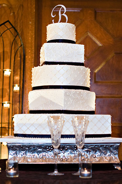 Anything-But-Boring White Cakes Anything-But-Boring White Cakes