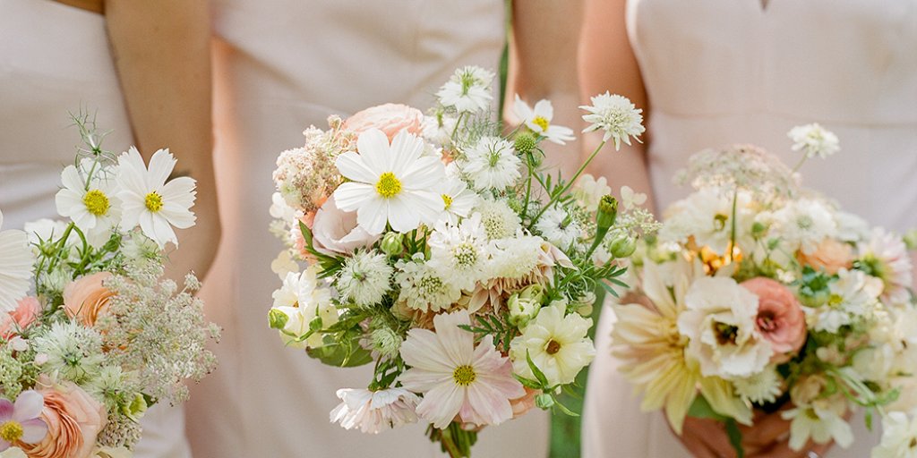 bridesmaids bouquets