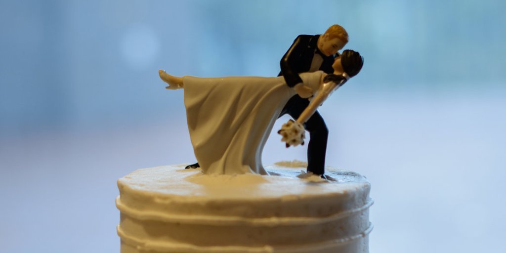 wedding cake topper
