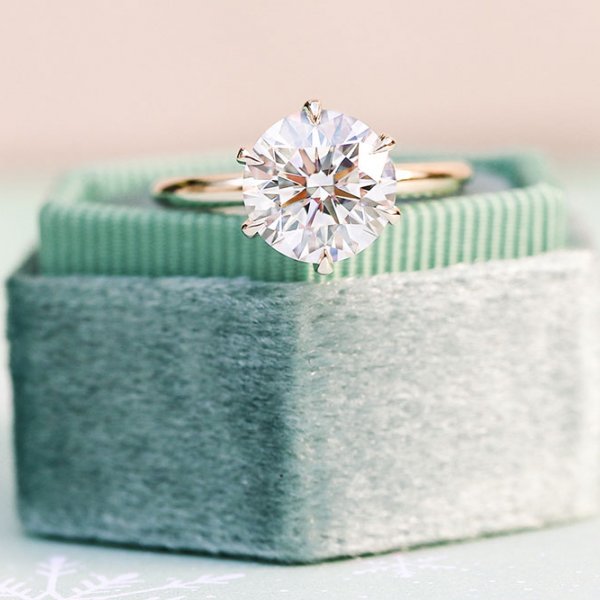 Ada Diamonds engagement ring