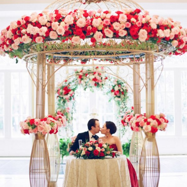 valentine's day wedding sweetheart table 