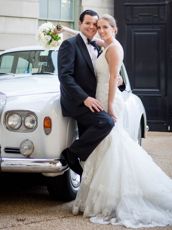 Timeless With a Twist: Charlotte & Dan in Washington, DC Timeless With a Twist: Charlotte & Dan in Washington, DC