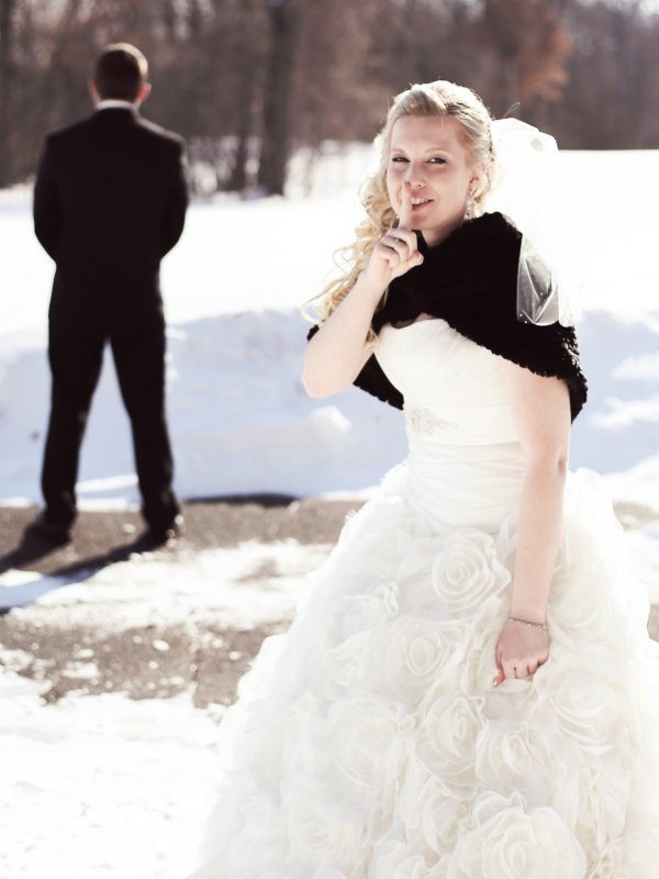 Winter Sparkle: Amber & Dustin in Sartell, MN Winter Sparkle: Amber & Dustin in Sartell, MN