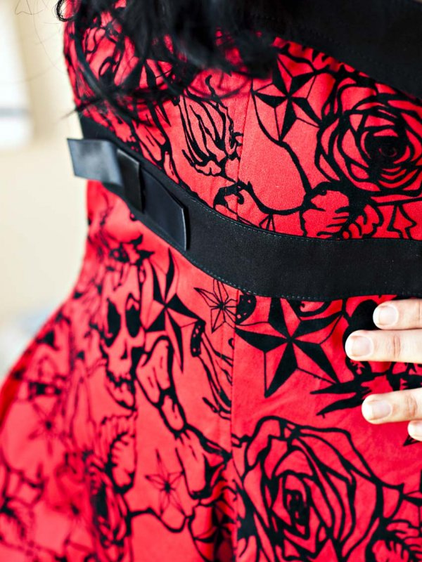 Vintage Halloween Wedding: Lyndsay & Michael Vintage Halloween Wedding: Lyndsay & Michael
