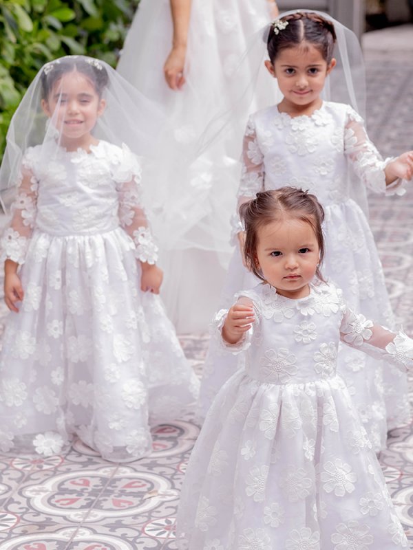 Flower girls Flower girls