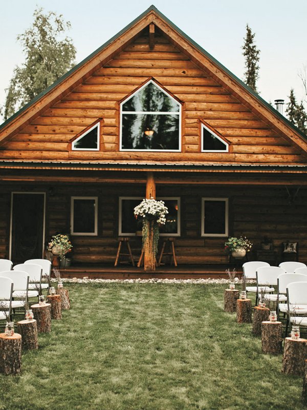 Woodland Retreat: Robin & Cole in Fairbanks, AK Woodland Retreat: Robin & Cole in Fairbanks, AK