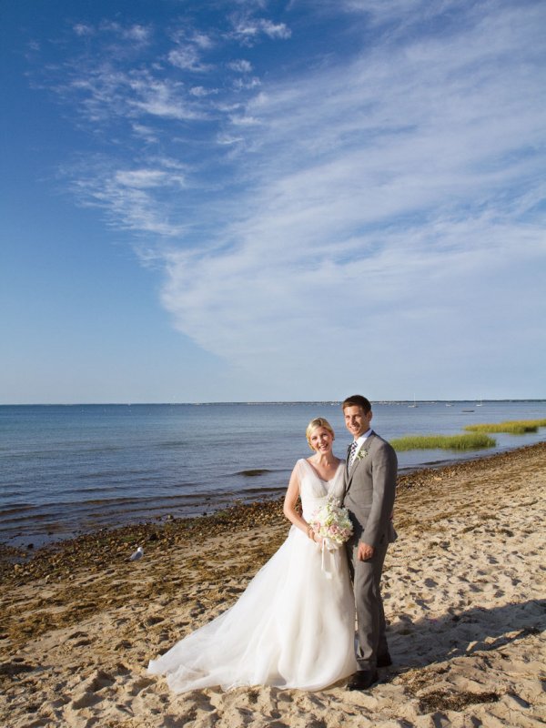 Beach Fete: Elizabeth & Michael in Cape Cod, MA Beach Fete: Elizabeth & Michael in Cape Cod, MA