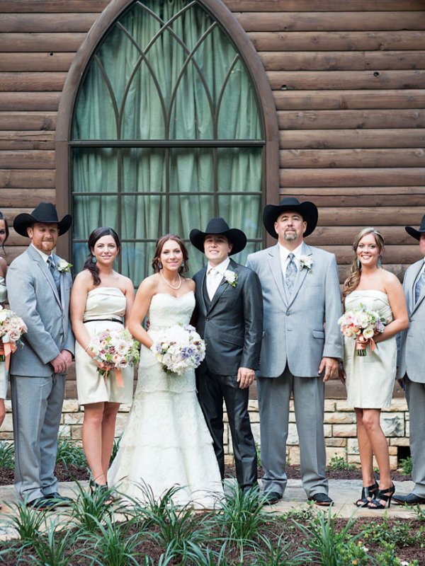 A Little Bit Country: Taylor & Brandon in Mooresville, NC A Little Bit Country: Taylor & Brandon in Mooresville, NC