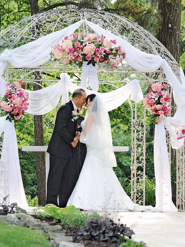 Dream Day: Claudia & Rigo in Meyers, IN Dream Day: Claudia & Rigo in Meyers, IN