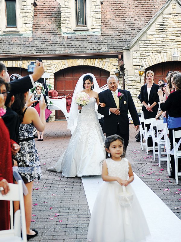 Dream Day: Claudia & Rigo in Meyers, IN Dream Day: Claudia & Rigo in Meyers, IN