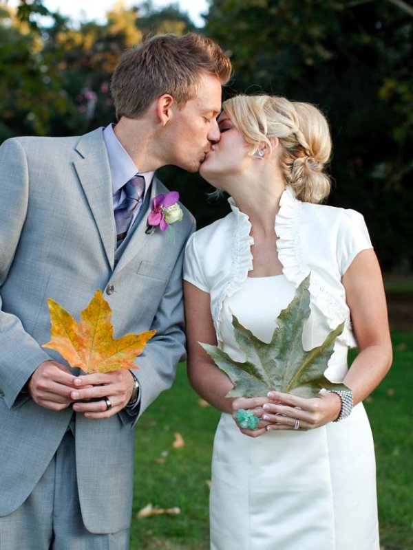 Modern Halloween Wedding: Laurin & Brett Modern Halloween Wedding: Laurin & Brett