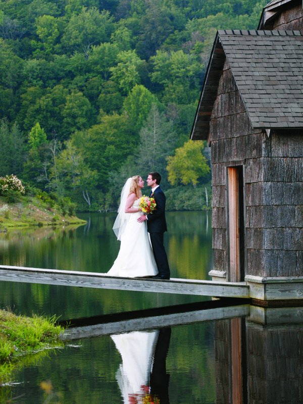 Natural Inspiration: Alexia & Blaine in North Carolina Natural Inspiration: Alexia & Blaine in North Carolina