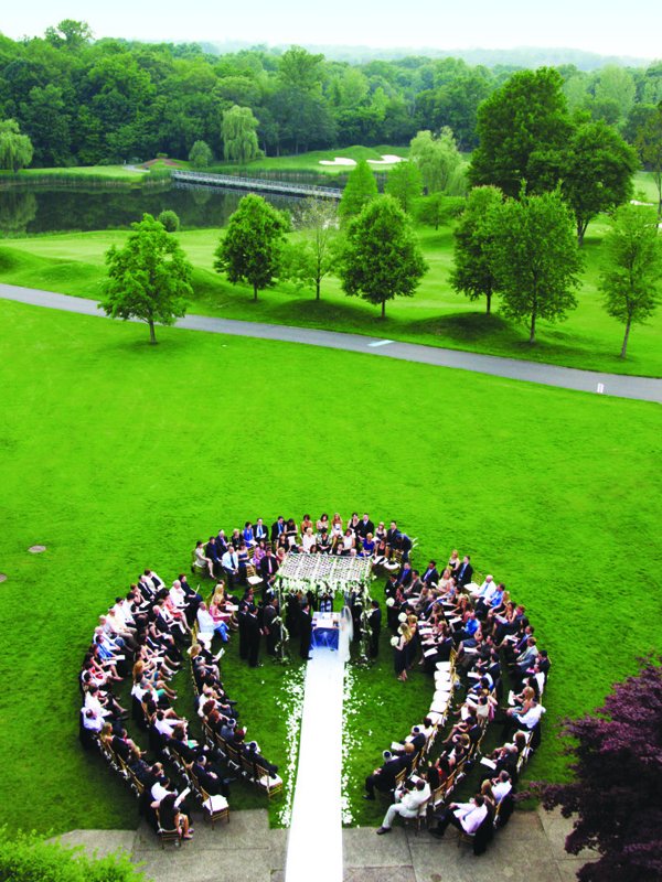 Green Scene: Jennifer & Steven in Rye Brook, NY Green Scene: Jennifer & Steven in Rye Brook, NY