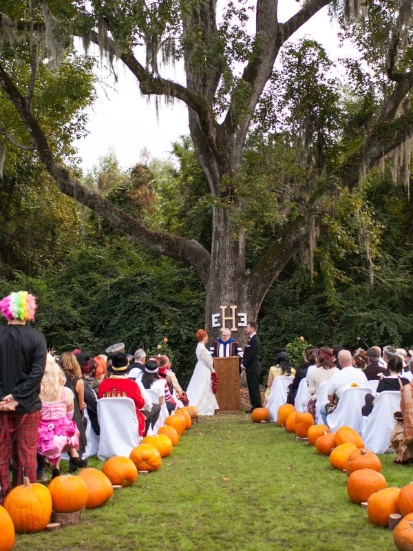 Scary Halloween Wedding: Erin & Eric in Myrtle Beach, SC Scary Halloween Wedding: Erin & Eric in Myrtle Beach, SC