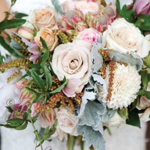 50 Ideas For Your Bridal Bouquet Bridalguide Show Stopping Ideas For Your Wedding Flowers